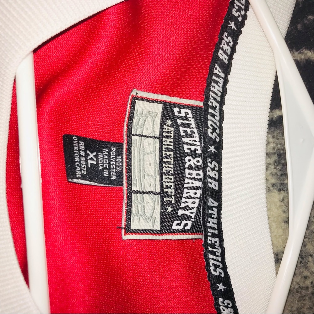 Steve and Barry’s Ohio state basketball jersey..size xl